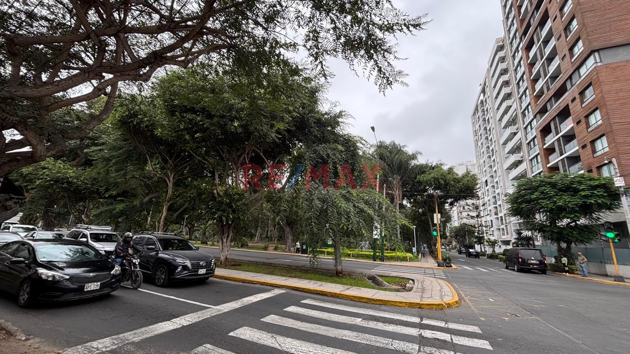 Vendo Departamento En 1Er Piso En Lince - 9