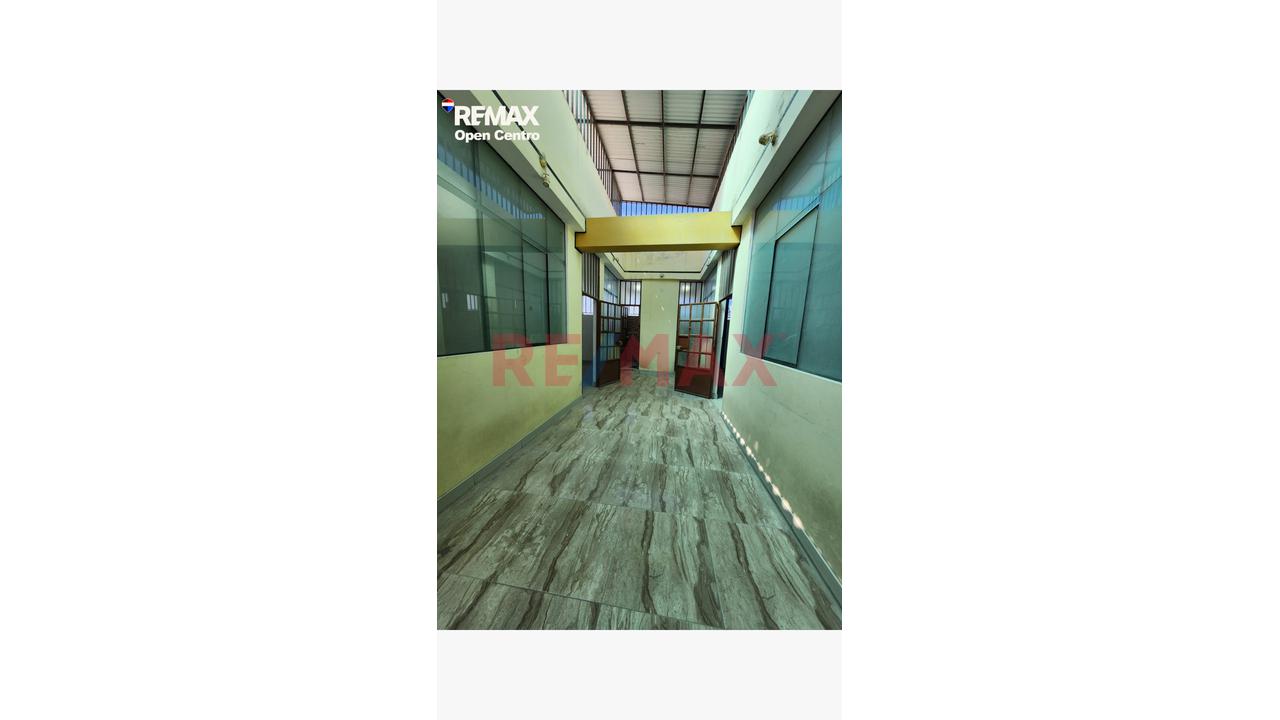 Local Comercial En Alquiler Tercer Piso - 3