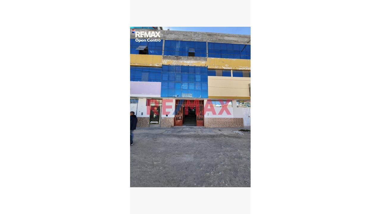 Local Comercial En Alquiler Tercer Piso - 1