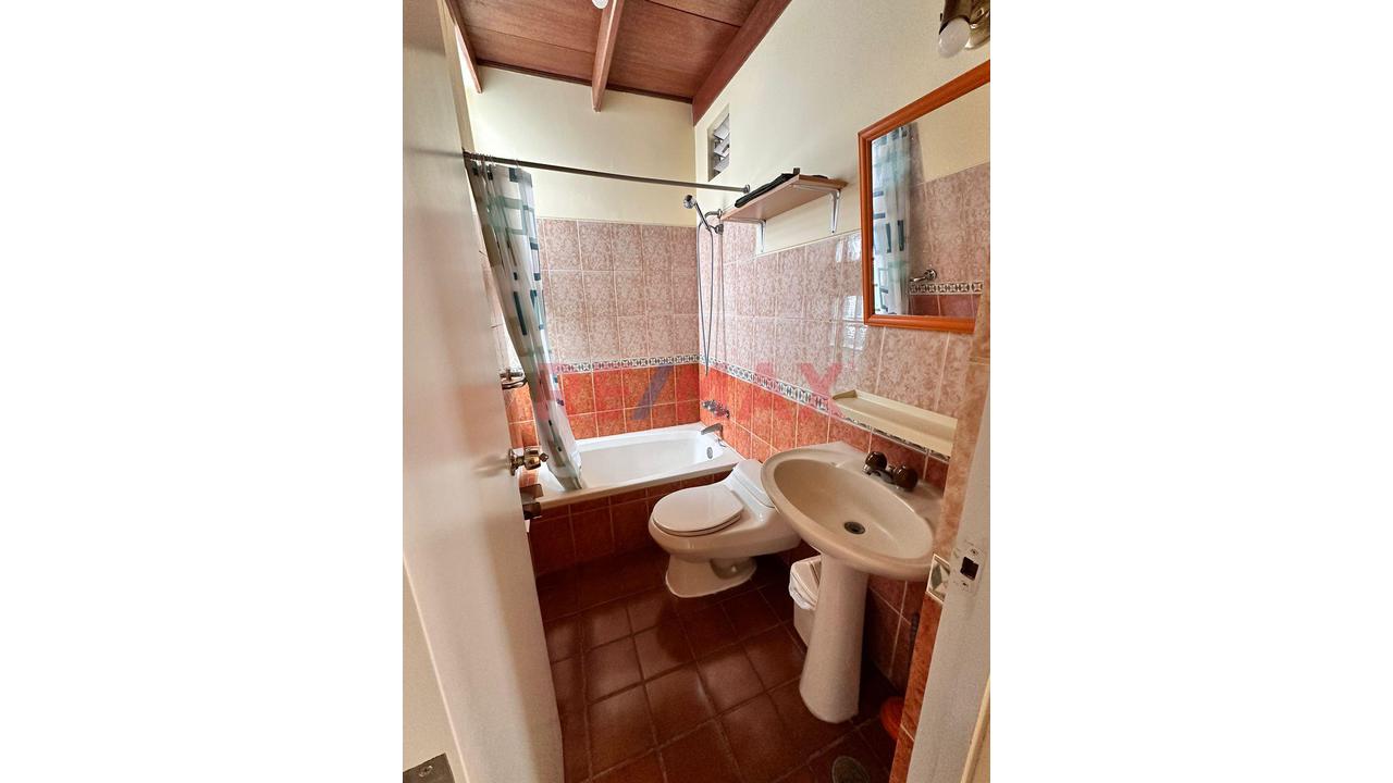 ¡Tu Depa Soñado En San Isidro Te Espera! 1 Dormitorio Con Vista Exterior! — foto 5