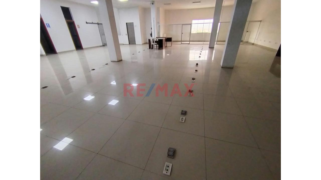 Alquiler De Local Comercial — foto 8