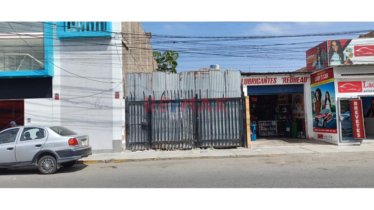 Terreno En Venta Av. Grau - Dos Frentes — foto 3