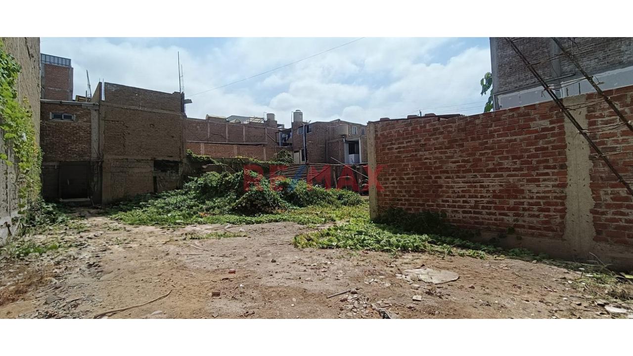 Terreno En Venta Av. Grau - Dos Frentes — foto 4