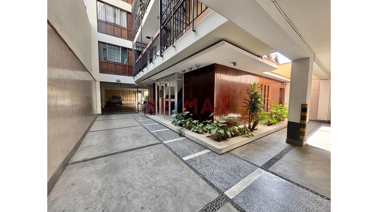 Alquiler Departamento Amoblado En San Isidro — foto 13