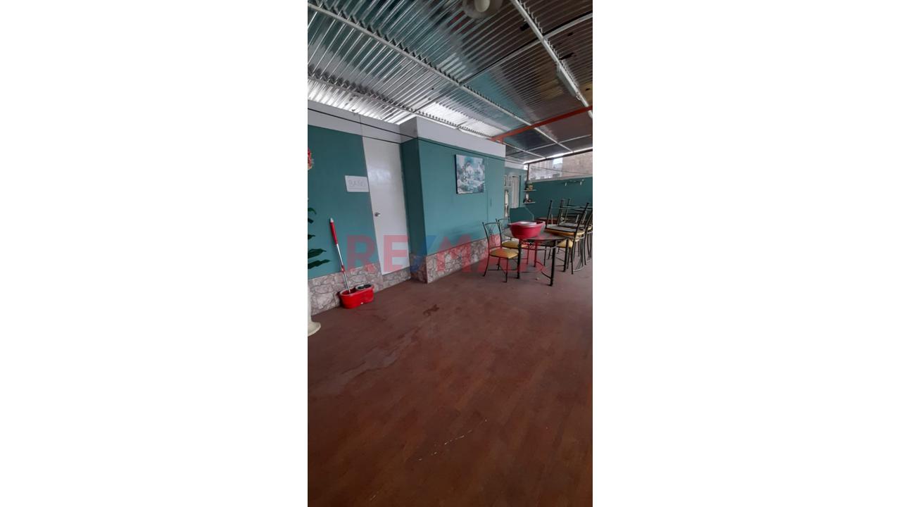 Se Vende Casa Como Terreno | Chorrillos - 7