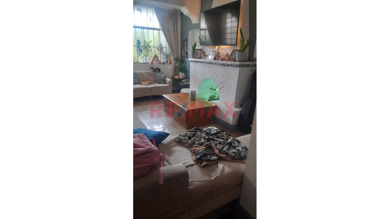 Se Vende Casa Como Terreno | Chorrillos - 6