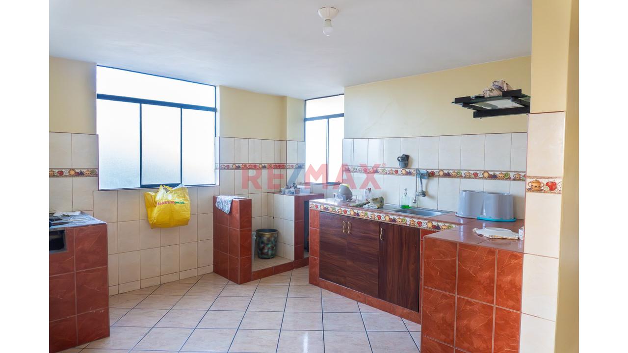 Venta De Casa Residencial - En El Tambo - 3