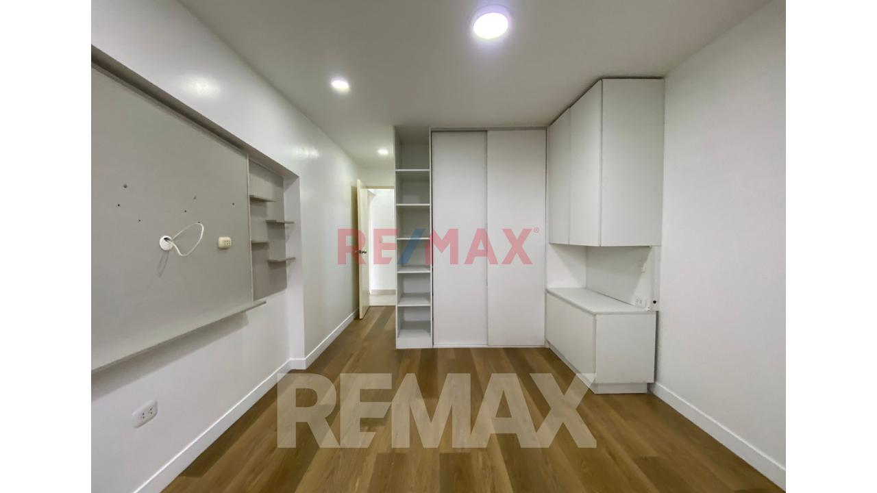 Venta De Hermosos Departamento En Surquillo - 18