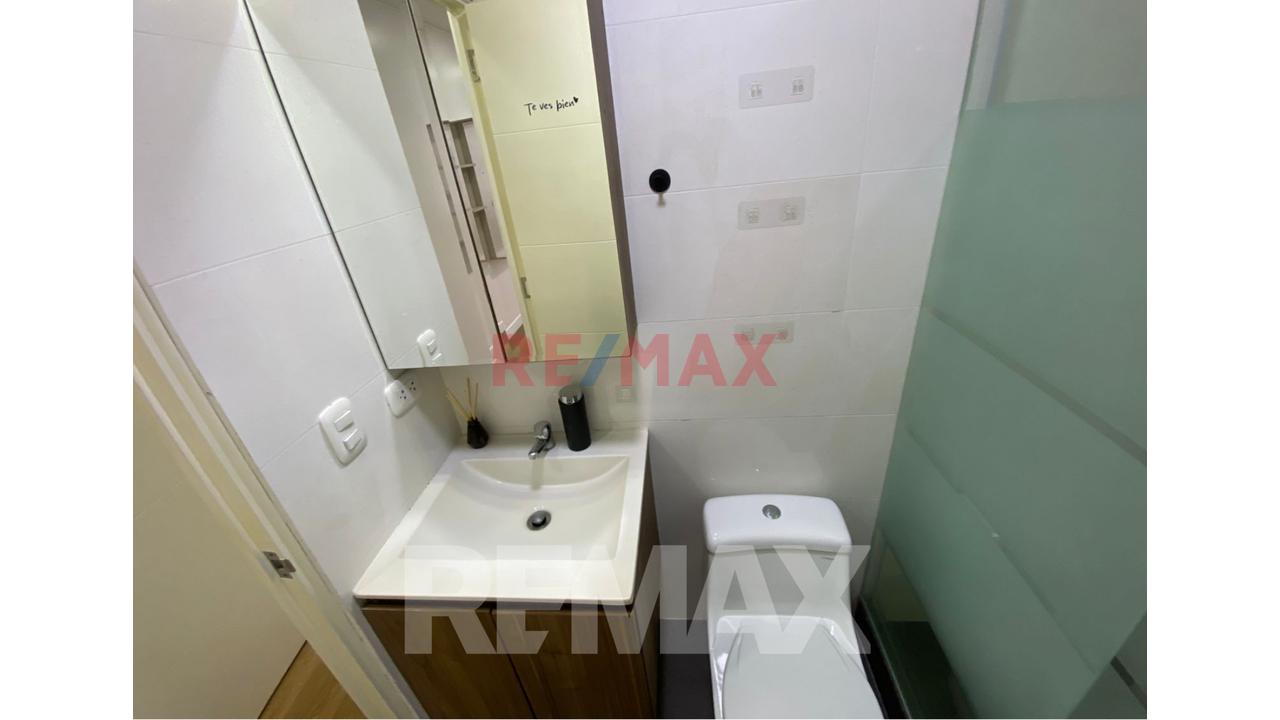 Venta De Hermosos Departamento En Surquillo - 2