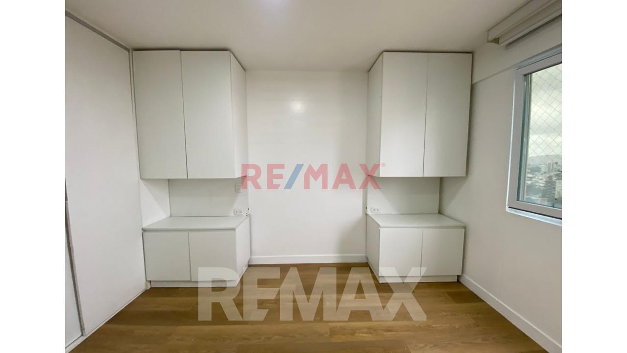 Venta De Hermosos Departamento En Surquillo - 19