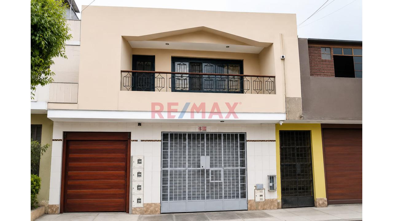 Alquiler De Local Comercial De 100 M² En Urb. Pro, Los Olivos – Excelente Ubicación