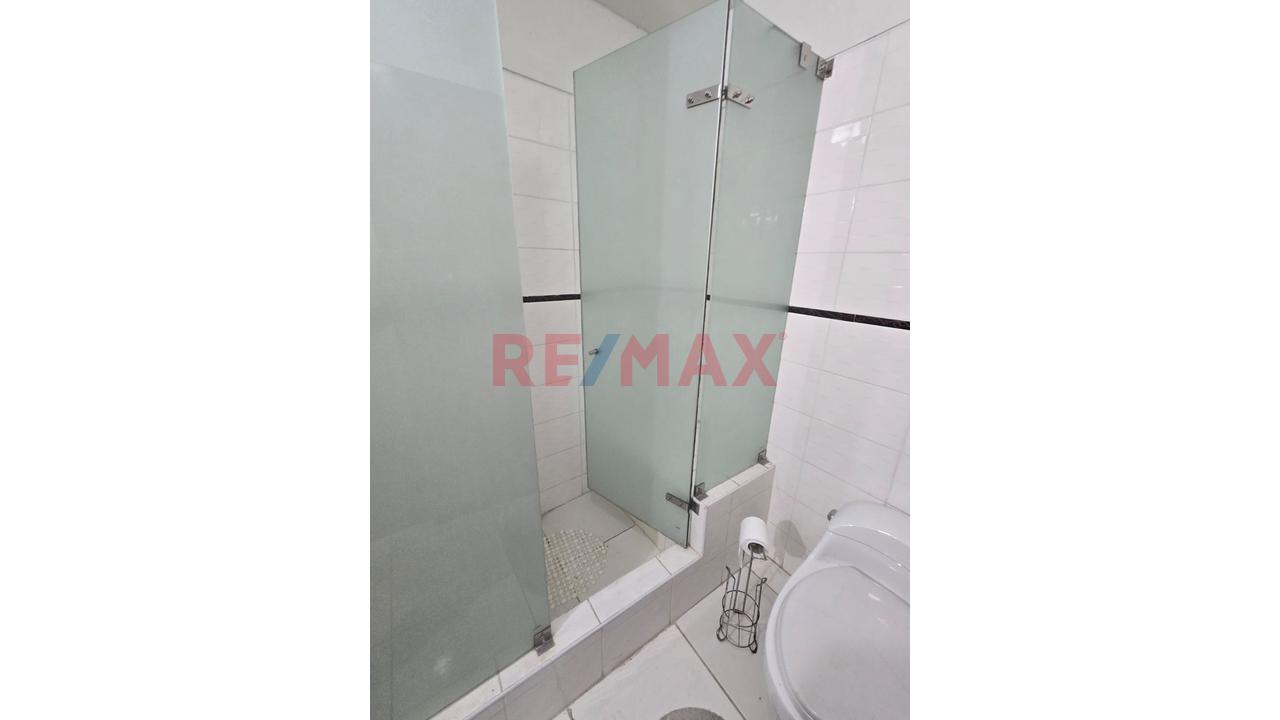 Venta De Departamento 1Er. Piso A 1 Cuadra Cc Simon Salguero Surco — foto 11