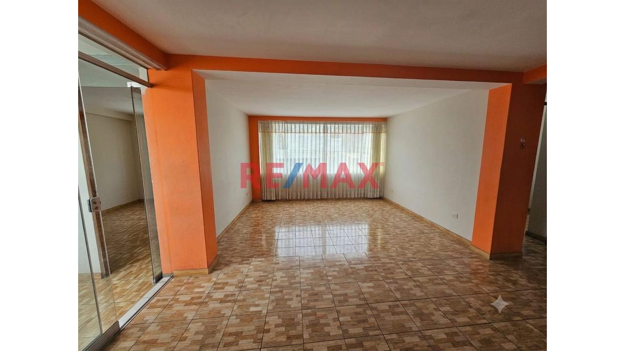 Anticresis De Departamento Con 4 Habitaciones - 1