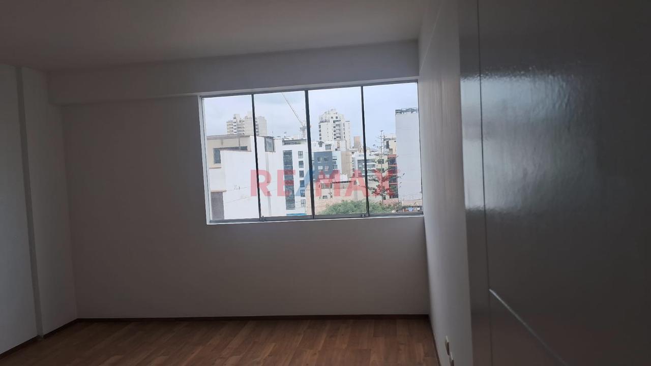Alquiler De Departamento En Miraflores 125 M² – 3 Dormitorios Con Cochera – Us$ 1,300 — foto 7