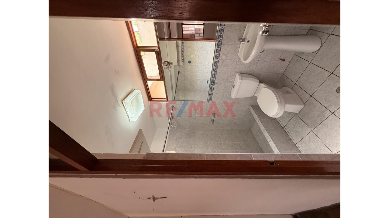 Casa En Venta En Excelente Ubicación -  4 Dorm Alt Cdra 4 De Av Mcal Castilla - Surco — foto 8