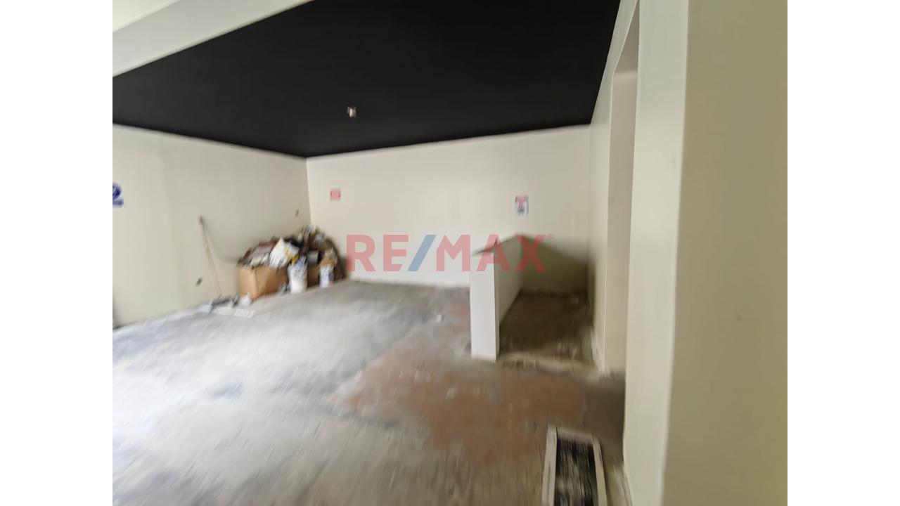 Oficinas Segundo Piso 200 M2 Mas Azotea - En Alquiler — foto 4