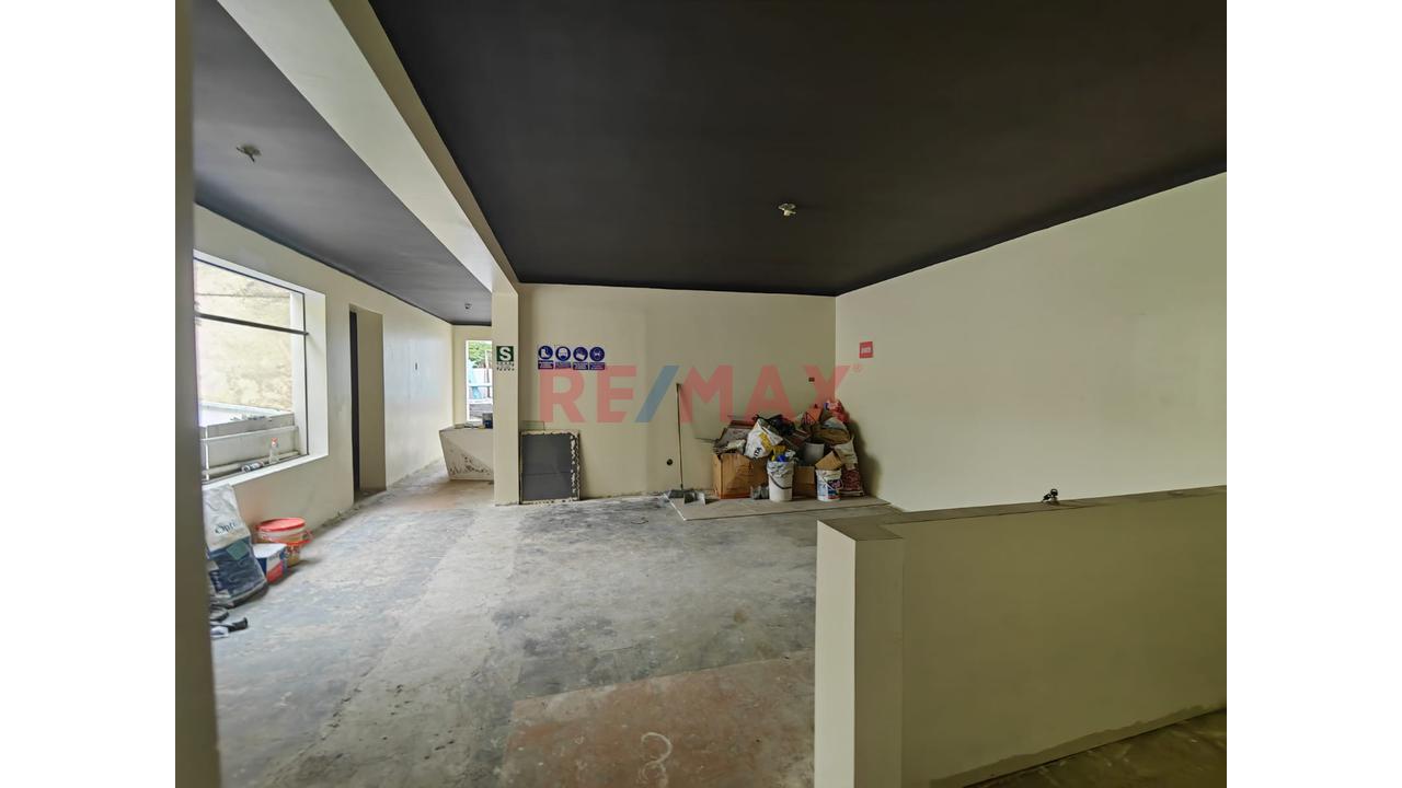 Oficinas Segundo Piso 200 M2 Mas Azotea - En Alquiler — foto 3