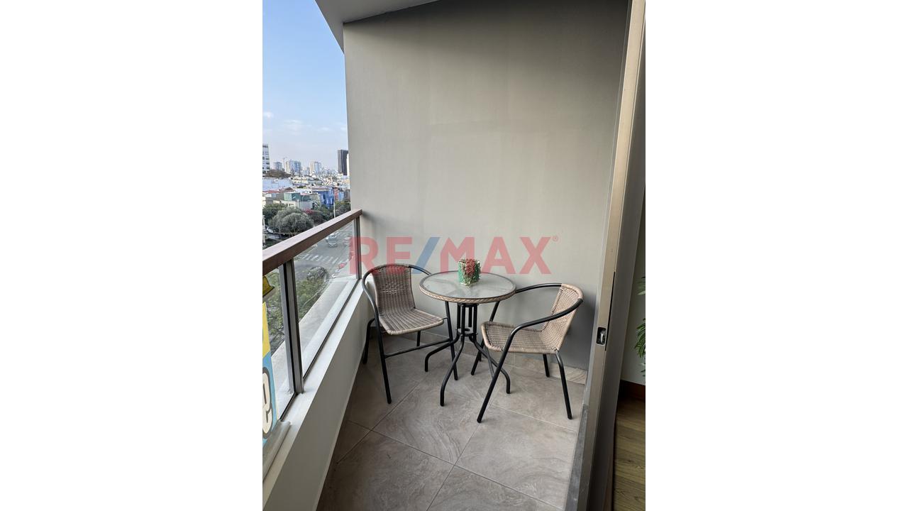 ¡Excelente Dpto. Amoblado Y Equipado En Barranco! | 1 Dorm + Balcón + Cochera — foto 12