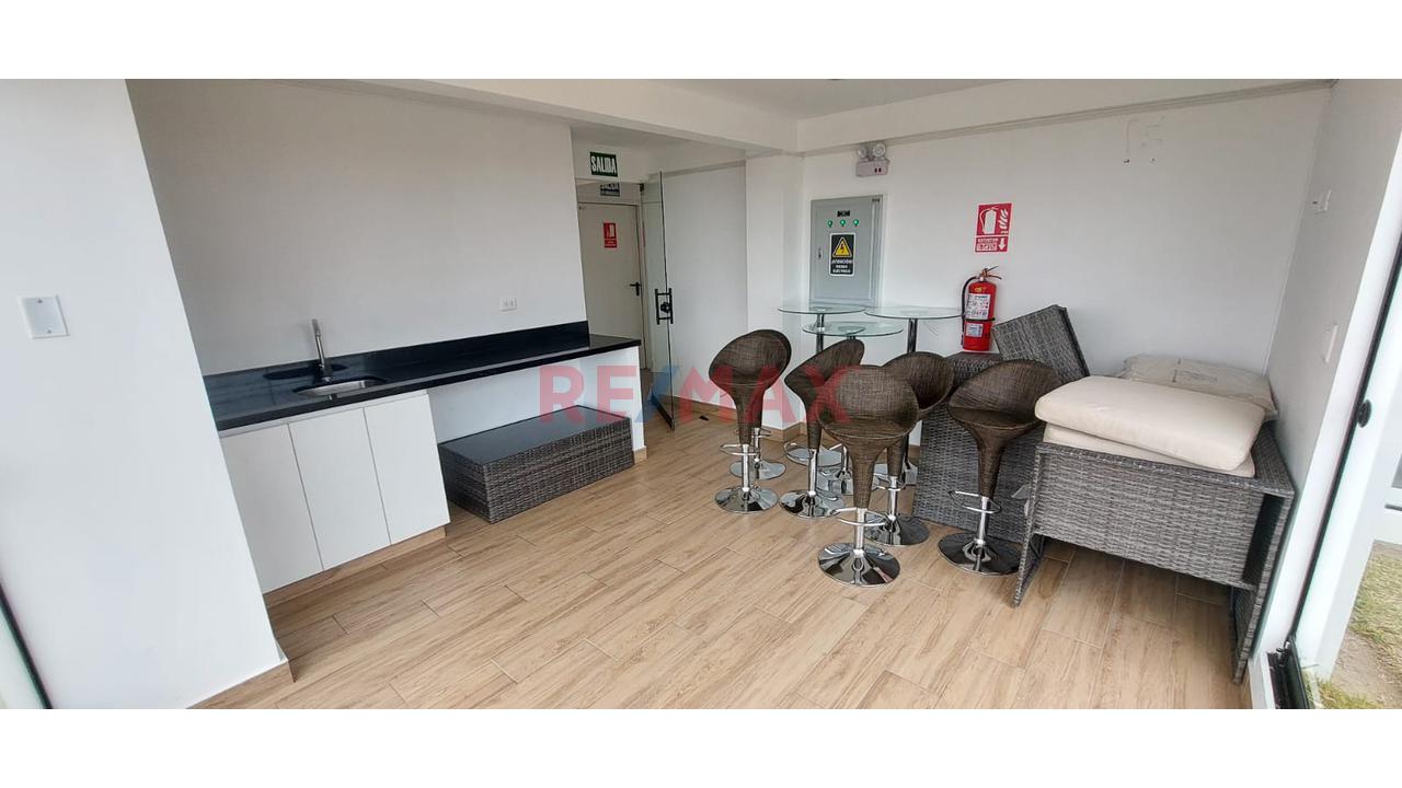 Hermoso Departamento En Alquiler En Edificio Almare En 4To Piso Con Ascensor, Muy Cerca De Plaza Vea, Colegios — foto 6