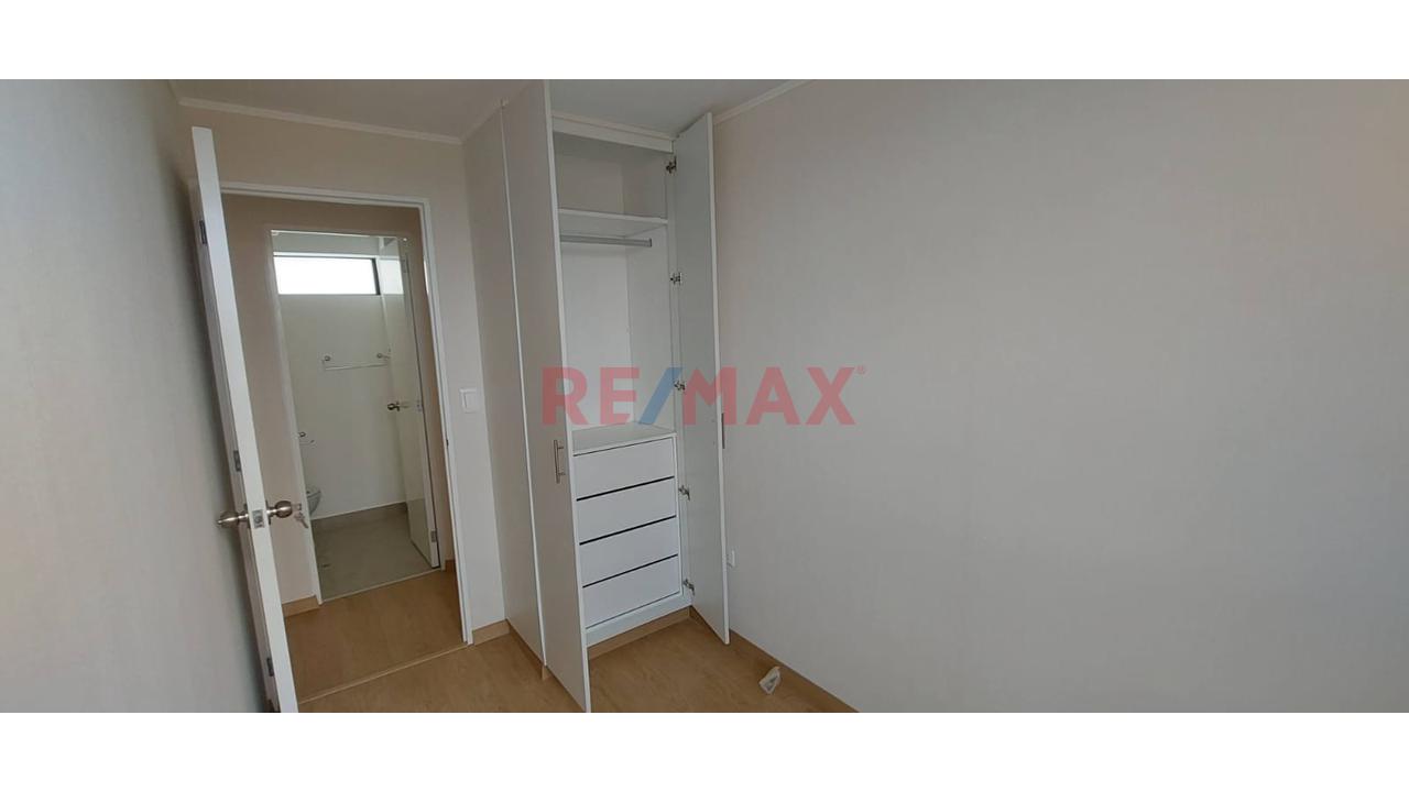 Hermoso Departamento En Alquiler En Edificio Almare En 4To Piso Con Ascensor, Muy Cerca De Plaza Vea, Colegios — foto 4