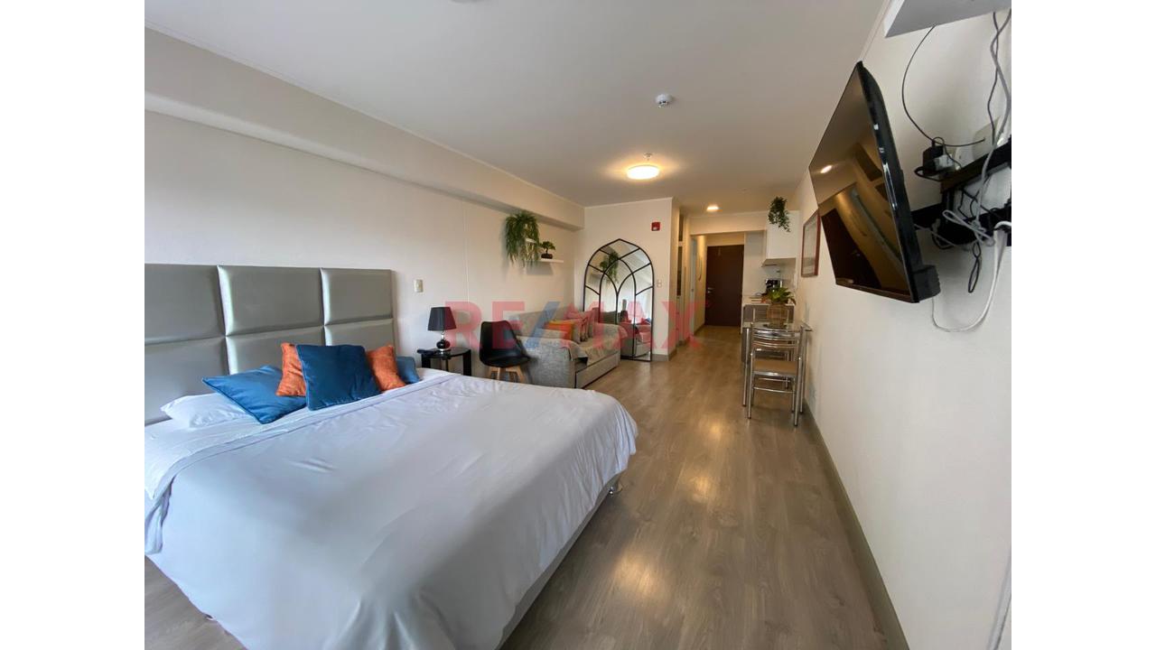 Alquiler De Moderno Departamento Loft Av Sol Oeste Barranco Con Estacionamiento — foto 3