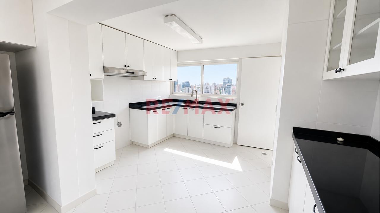 Amplio Departamento De 4 Habitaciones Con Vista Externa En San Isidro — foto 4