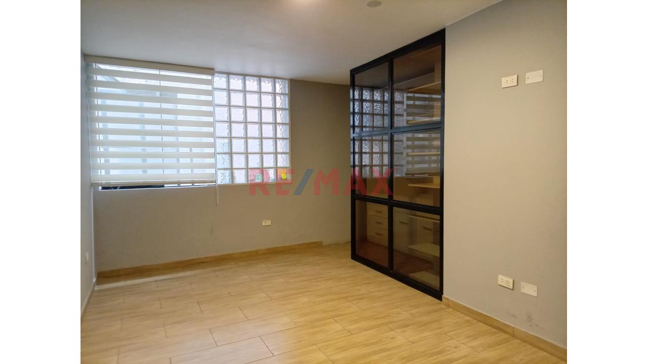 Departamento En 1Er Piso En Venta Miraflores - 13