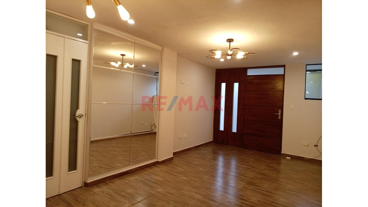 Departamento En 1Er Piso En Venta Miraflores - 11