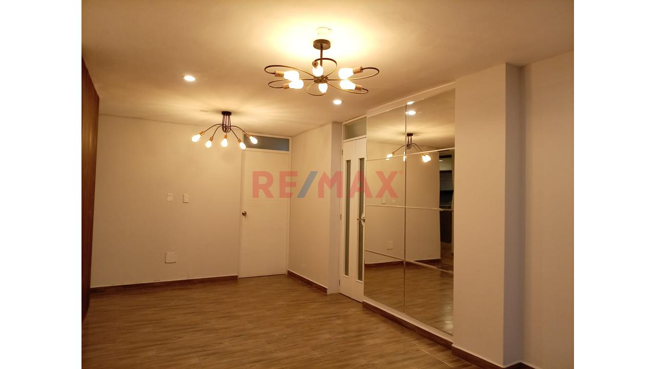 Departamento En 1Er Piso En Venta Miraflores - 4