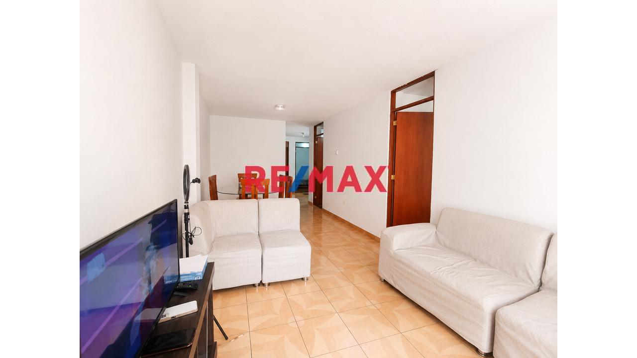 Venta De Casa En San Juan De Lurigancho - Mariscal Caceres