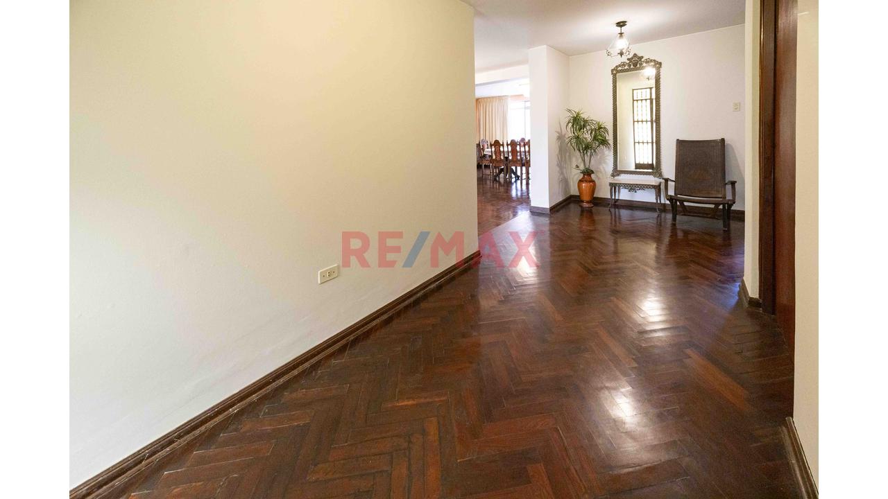 🏡 ¡Casa En Venta En Av. Higuereta – Surco! — foto 5