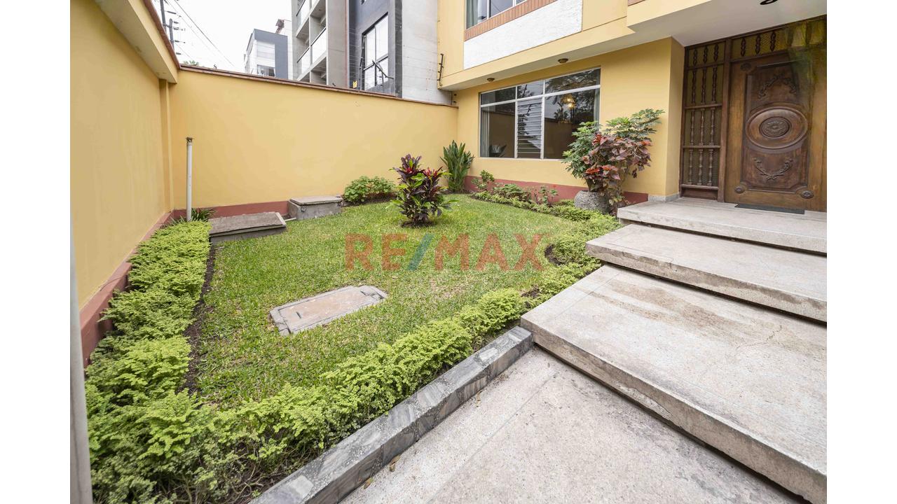 🏡 ¡Casa En Venta En Av. Higuereta – Surco! — foto 3
