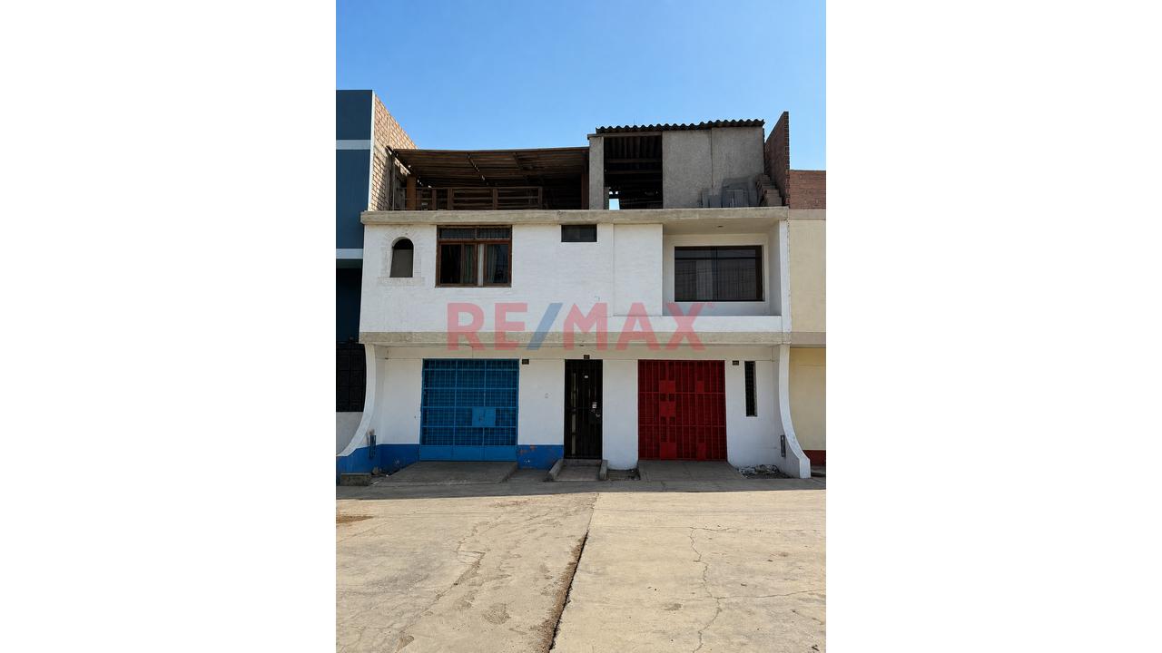 ¡Excelente Oportunidad De Inversión En Comas! Casa + 2 Locales Comerciales Sobre Av. Túpac Amaru — foto 2