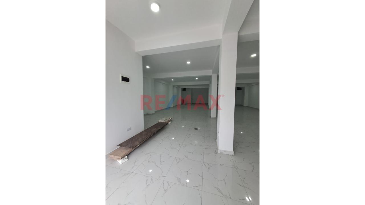 Alquilo Local Comercial — foto 2