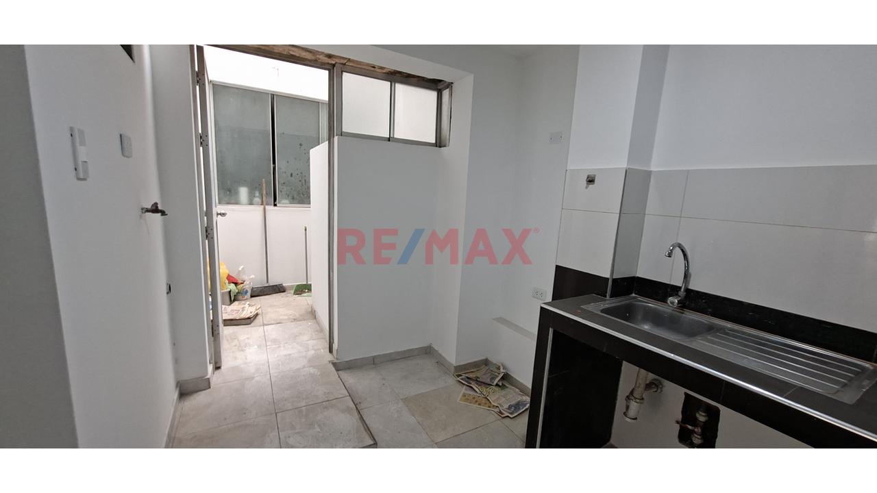 Departamento En Los Olivos A Pocos Pasos De La Panamericana Norte — foto 12