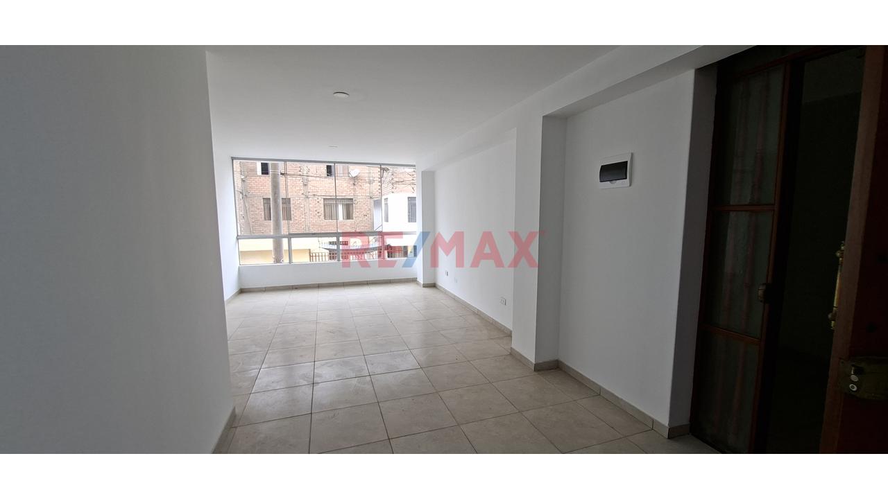 Departamento En Los Olivos A Pocos Pasos De La Panamericana Norte — foto 9