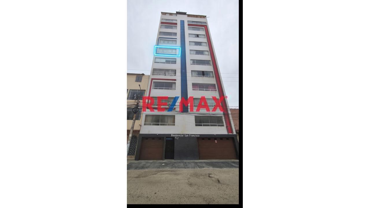 Alquiler De Departamento En San Isidro 95M2 Con Cochera - 1