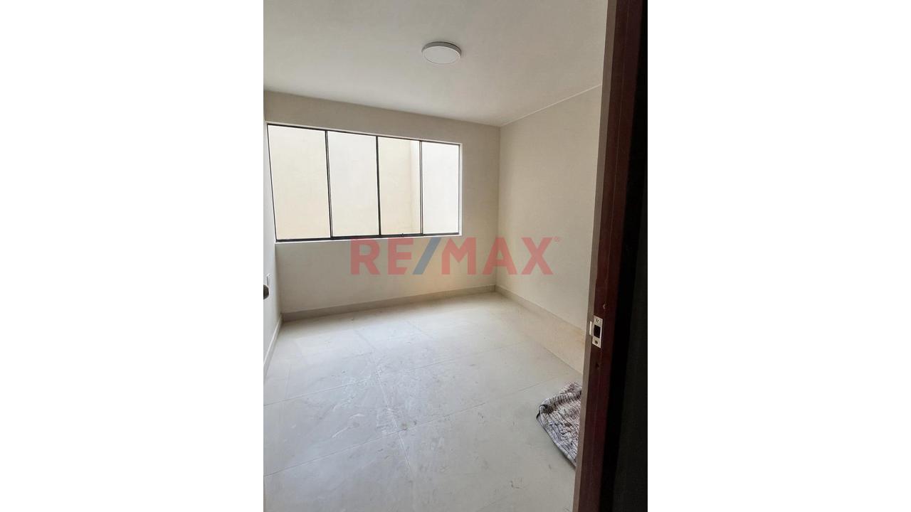 Alquiler De Departamento De Estreno – Excelente Ubicación-Distrito De Ate — foto 5