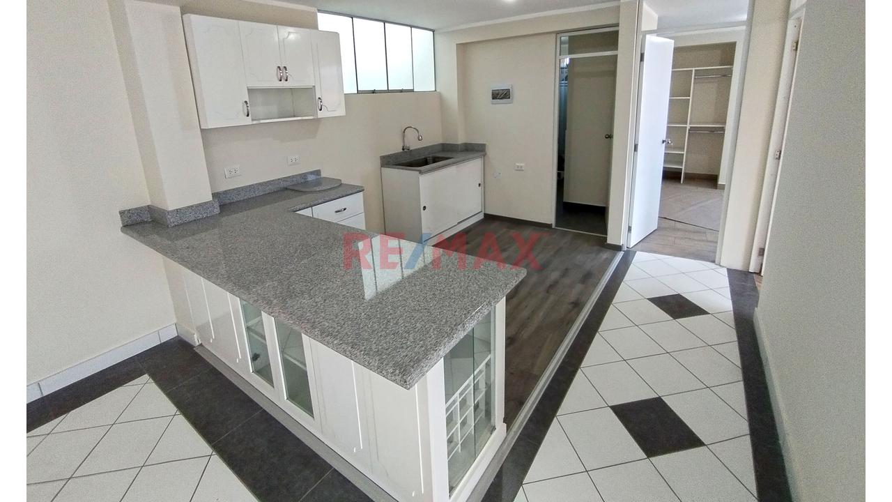 ¡Estrena Departamento Moderno En S.M.P Condevilla! Ideal Para Familias Jóvenes Y Profesionales — foto 6