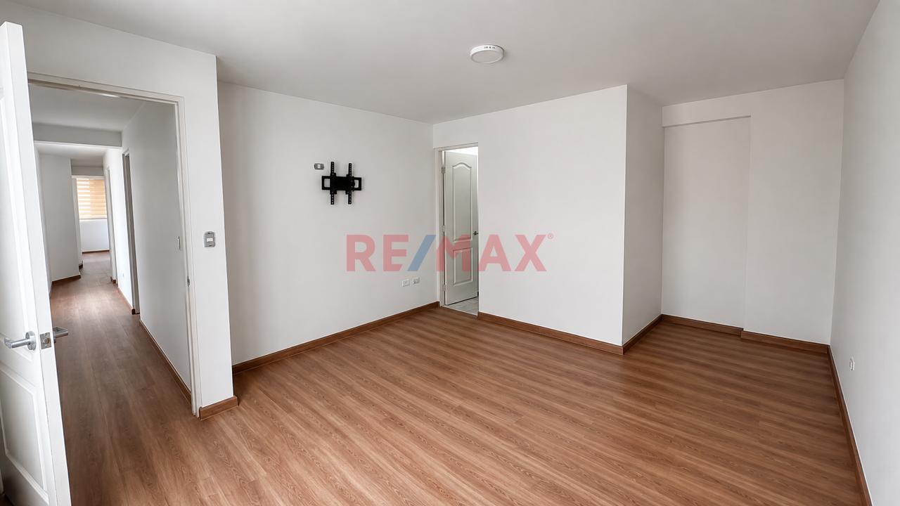 Se Vende Hermoso Departamento En La Molina | Amplio, Iluminado Y Totalmente Renovado - 9