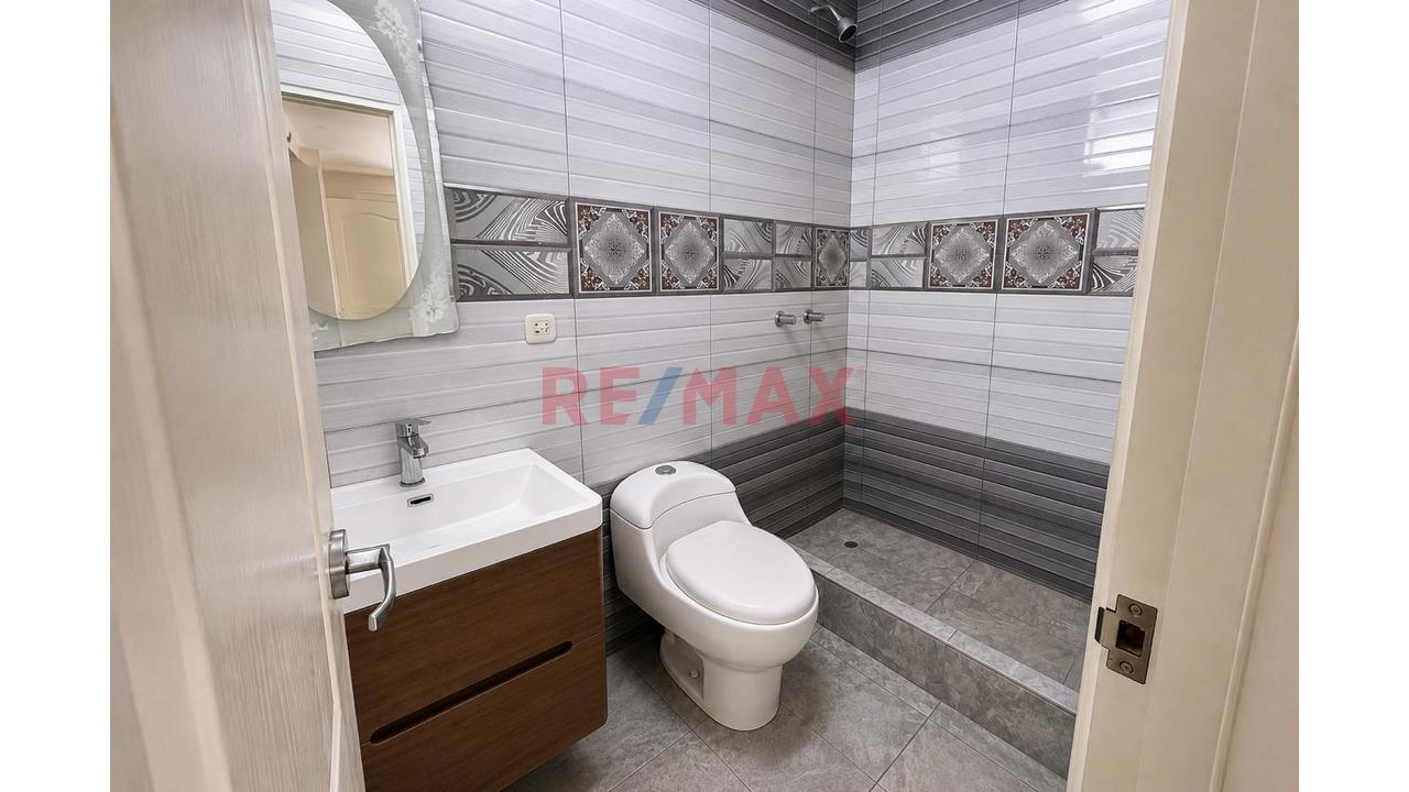 Se Vende Hermoso Departamento En La Molina | Amplio, Iluminado Y Totalmente Renovado - 2