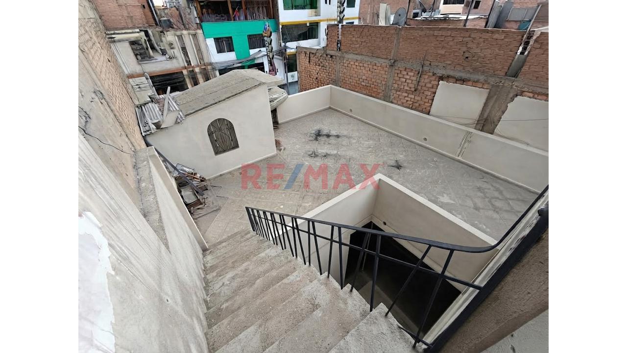 🏢🔥 ¡Oportunidad De Inversión! Propiedad De 4 Niveles Con Gran Potencial Comercial En Lima Norte — foto 14
