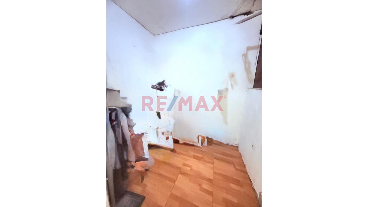 Venta De Casa Triplex ( Vista Interna) — foto 4