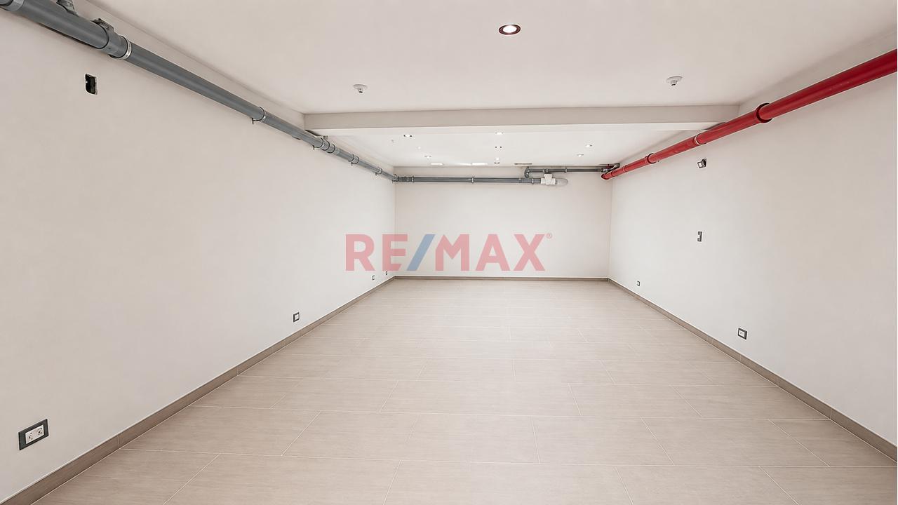 🏢 Alquiler De Local Comercial En Urb. Magisterial – Umacollo - 5