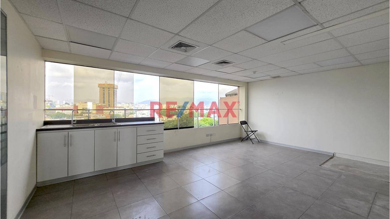 Oficina Ejecutiva En Alquiler En San Isidro – Ideal Para Firmas De Prestigio — foto 4