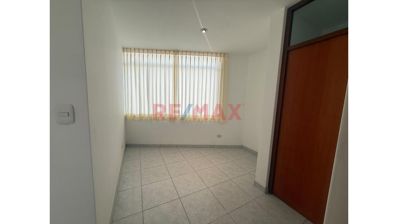 Se Vende Departamento De Estreno En Urb. Santa Ursula - Jlbyr — foto 9