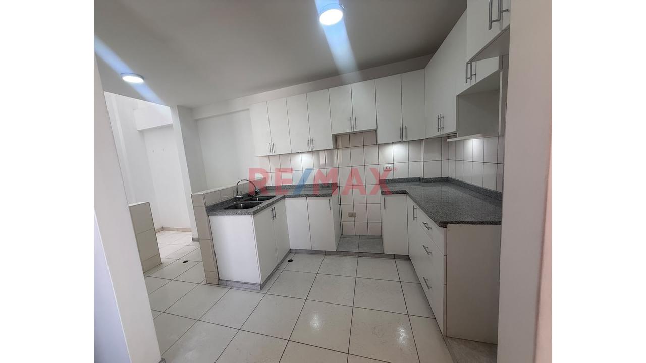 Se Vende Departamento De Estreno En Urb. Santa Ursula - Jlbyr — foto 3