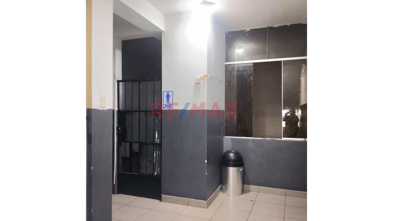 🏢 Alquiler De Local Comercial De 180 M2 - 2Do Piso En San Juan De Lurigancho - 3