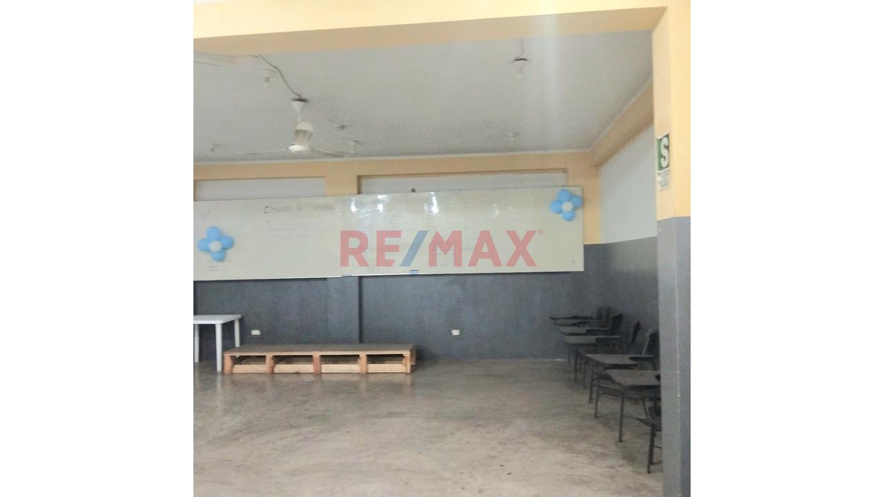 🏢 Alquiler De Local Comercial De 180 M2 - 2Do Piso En San Juan De Lurigancho - 1