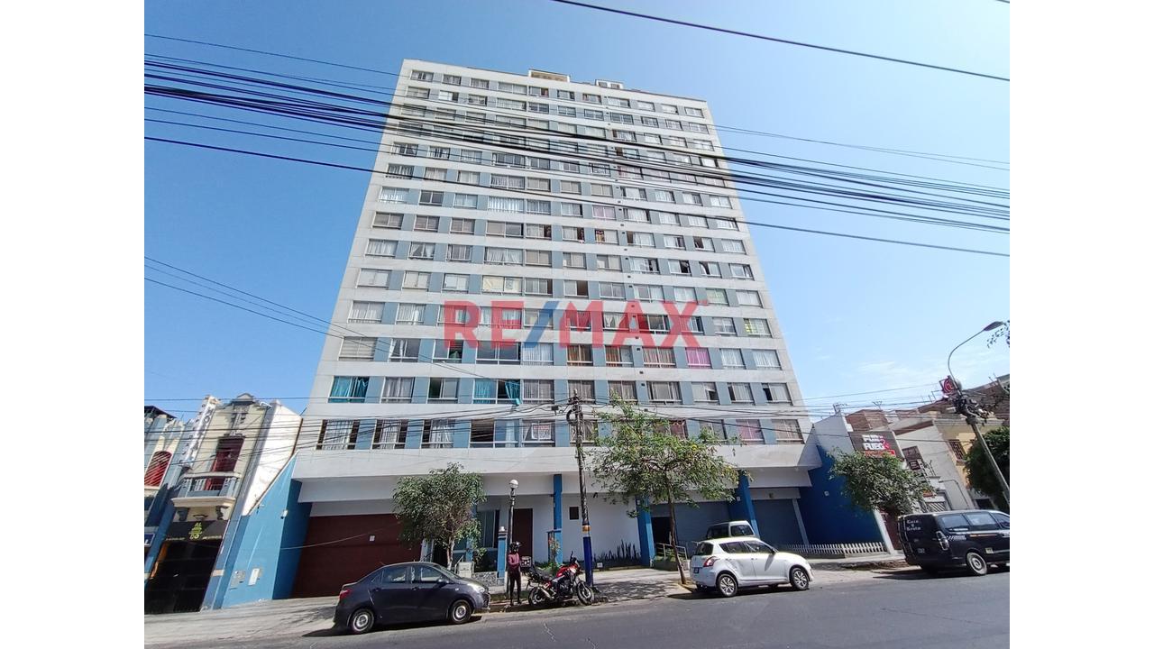 Departamento De 1 Dormitorio Amplio En Venta - Zona Centrica De Breña